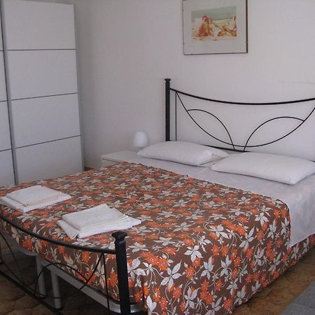 Aloe B&B Алгеро Стая снимка